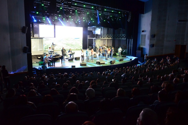 Cenacle de La Lumiere Come Alive